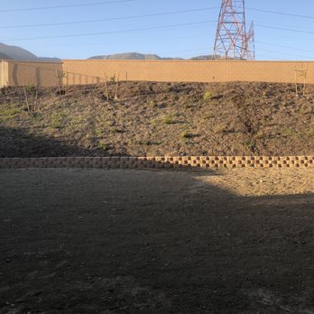 Tony's Landscape - Empty dirt lot prior to Tony's work - Landscaping Near Me - Rialto, California Tony's Landscape - Empty dirt lot prior to Tony's work - Landscaping Near Me - Rialto, California