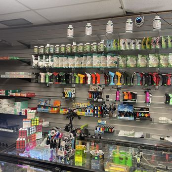 320 smoke and vape HIAWATHA SMOKE SHOP & VAPE - Updated May 2026 - 10 Photos - 320 Blairs  Ferry Rd NE, Hiawatha, Iowa - Tobacco Shops - Phone Number