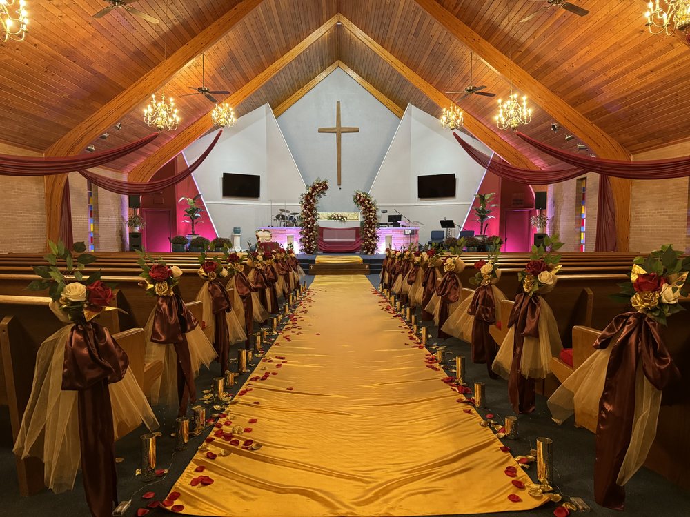 Iglesia De Milagros - social services organization in Wichita, KS