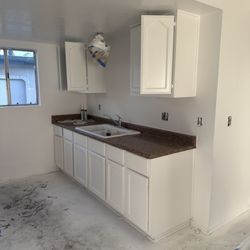Handyman Ventura - Cabinets, Paint.