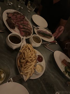 Bar Benjamin by null