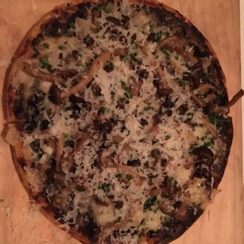 Le Diplomate - Mushroom tart - Brasseries Near Me - Washington, DC, District of Columbia Le Diplomate - Mushroom tart - Brasseries Near Me - Washington, DC, District of Columbia