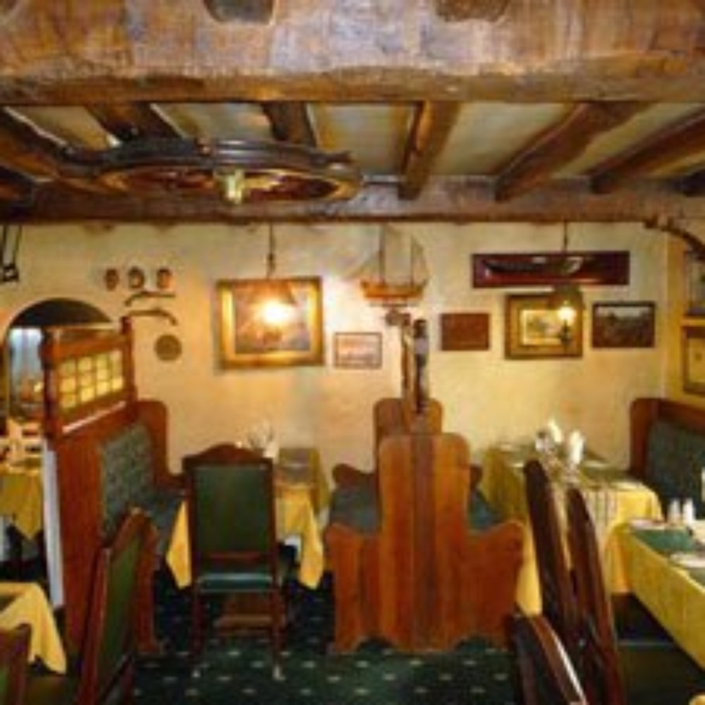 Smugglers Cott - British Near Me - Looe, CON
