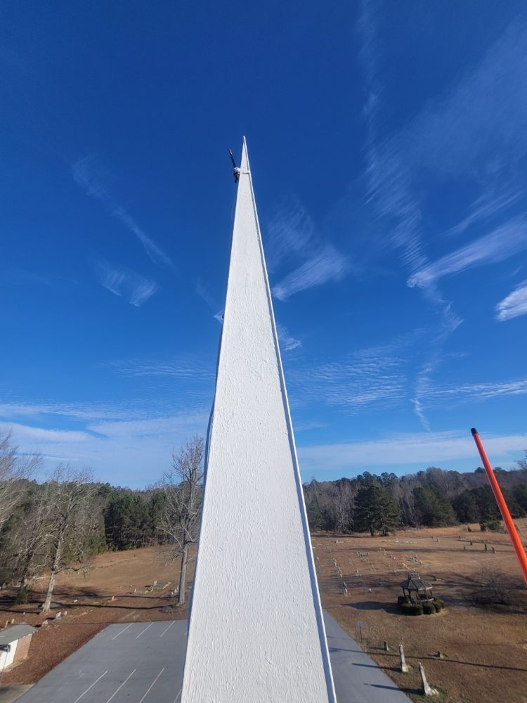 Slide of E. Thompson Roofing