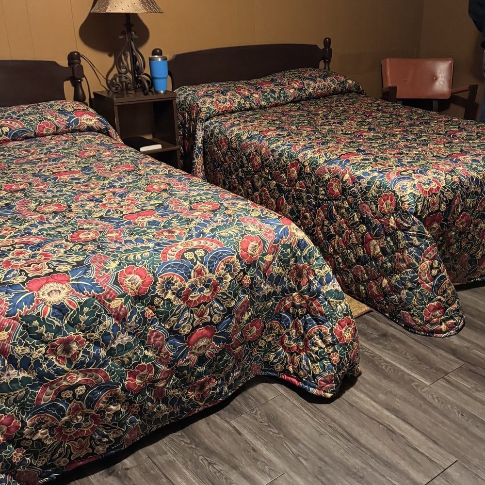 Valley View Motel - Motel room - Hotels Near Me - Celina, Tennessee Valley View Motel - Motel room - Hotels Near Me - Celina, Tennessee