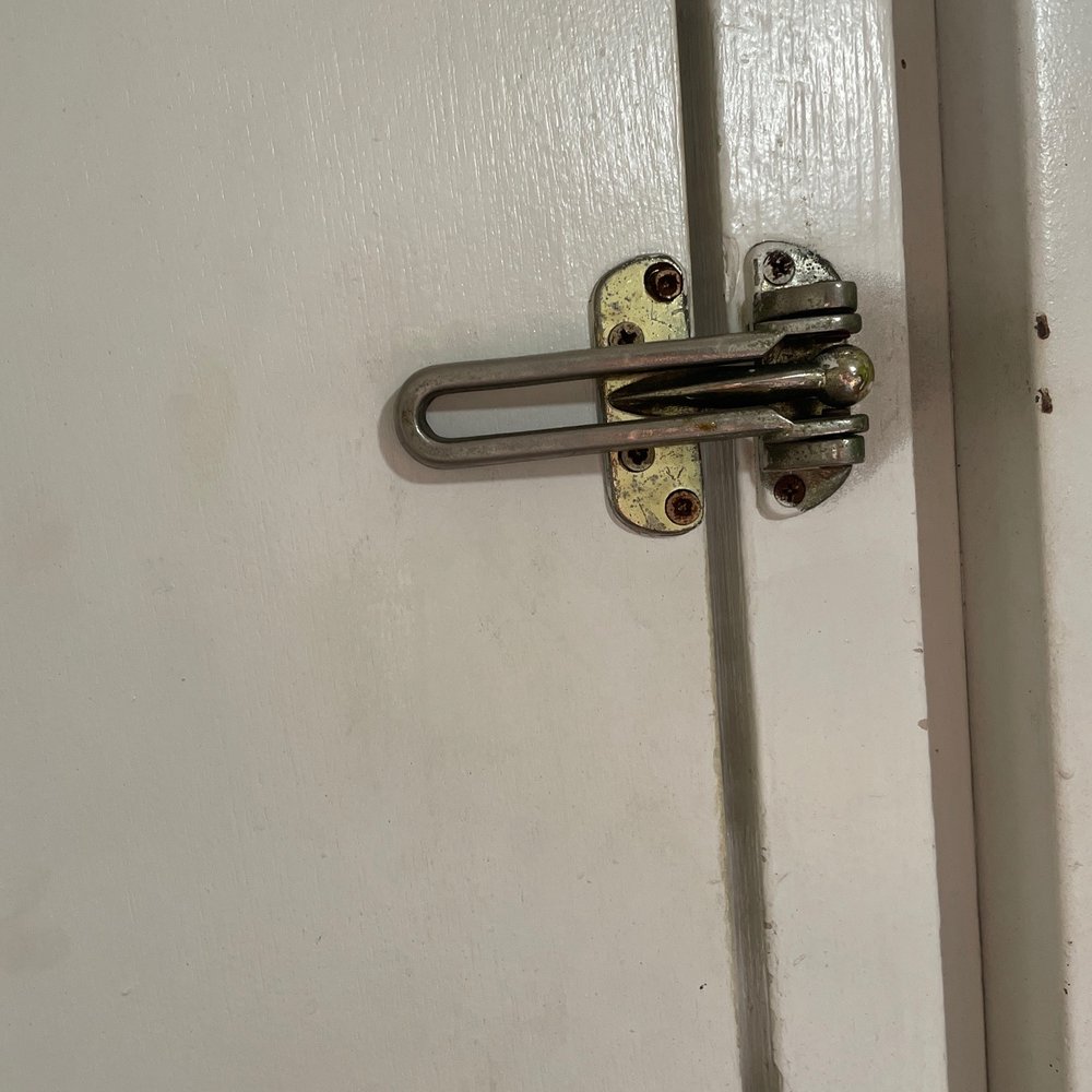 Pacific Marina Inn - Lock. A bit chipped and rusty. - Hotels Near Me - Honolulu, Hawaii