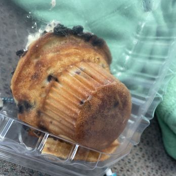 Gerrards Market - This is the blueberry muffin. The entire outside is like a crust. - Grocery Near Me - Redlands, California