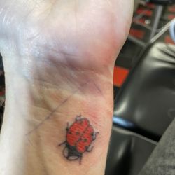Atomic Tattoos - This hurt!