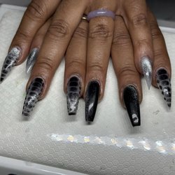 Top Nails & Spa - Nails by Ann