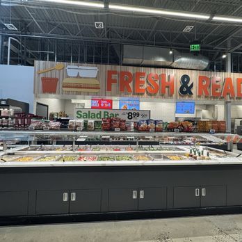 Amazon Fresh - Grab and go food section - Grocery Near Me - Gaithersburg, Maryland