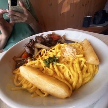 Kotosh - Tallarin a la huancaina - Sushi Bars Near Me - Lomita, California