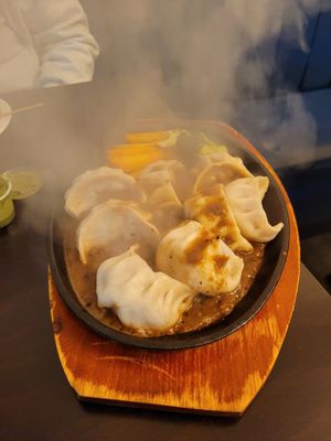 Momo Crave by null