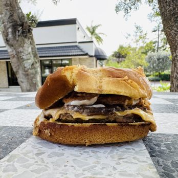 Checkers - Pretzel Pubster Burger. - Burgers Near Me - Wellington, Florida Checkers - Pretzel Pubster Burger. - Burgers Near Me - Wellington, Florida