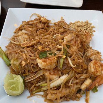 Phattra Thai Restaurant - Pad Thai - Thai Near Me - Metuchen, New Jersey Phattra Thai Restaurant - Pad Thai - Thai Near Me - Metuchen, New Jersey