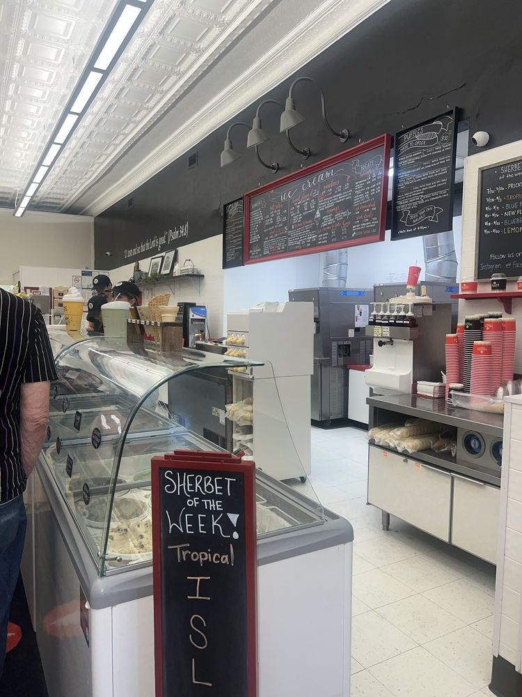 Miller's Creamery Logo