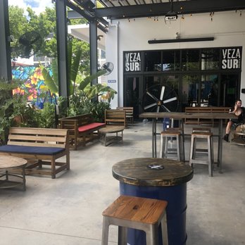 Casa La Rubia - Easy street parking (pay to park) in Wynwood and plenty of outdoor seating - Breweries Near Me - Miami, Florida Casa La Rubia - Easy street parking (pay to park) in Wynwood and plenty of outdoor seating - Breweries Near Me - Miami, Florida