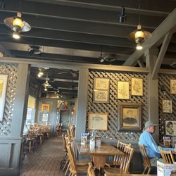 Cracker Barrel Old Country Store