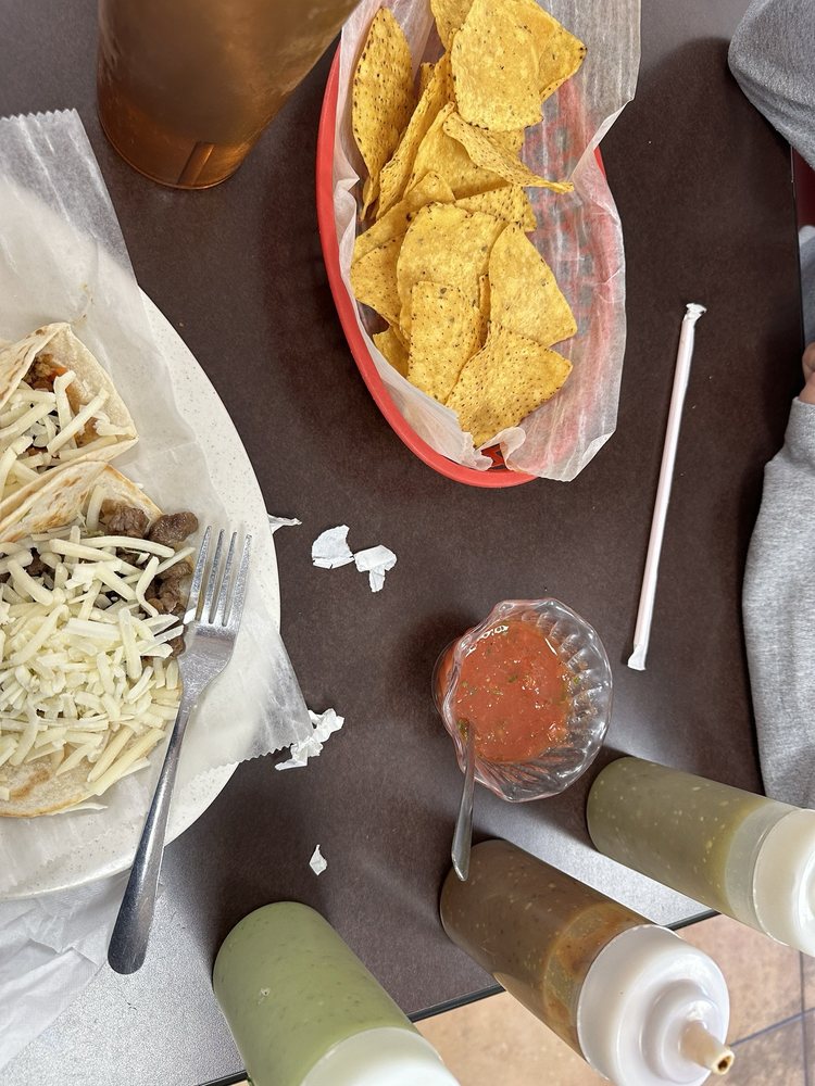 LOS BURRITOS TAPATIOS Updated July 2024 69 Photos & 147 Reviews