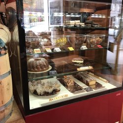 Café Ebel Kaprova - Cake and chocolate selection