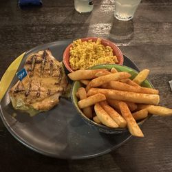 Nando's - Medium Chicken Butterfly with Peri Chips and Spicy Rice (2023) £14.45