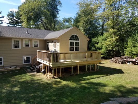 Reform Solutions Logo