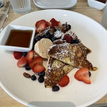 California Seltzer - French toast - Beer, Wine & Spirits Near Me - Pacific Grove, California