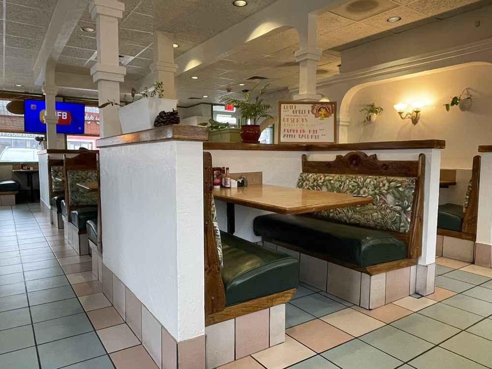 PETEYS KITCHEN Updated September 2025 27 Photos & 25 Reviews 1917