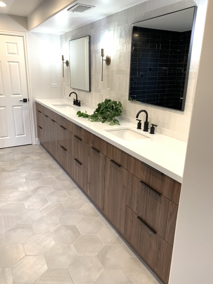 Slide of Avid Construction