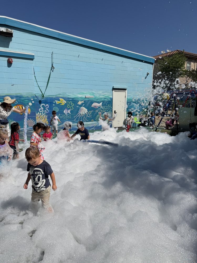 Pennsylvania Ave Montessori Infant Care & Pre-School - childcare center in La Crescenta, CA