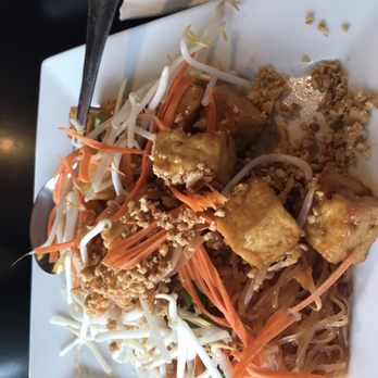 All Rice Thai Hut - Fried tofu Pad Pad Thai - Thai Near Me - Everett, Washington