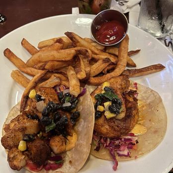Marlow's Tavern - Infamous fish tacos - New American Near Me - Orlando, Florida