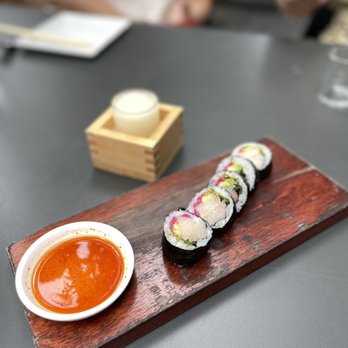 Uchiko Austin - Sushi Bars Near Me - Austin, Texas