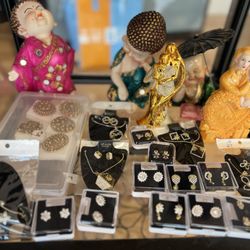 best eyebrowz - They also have jewelry!