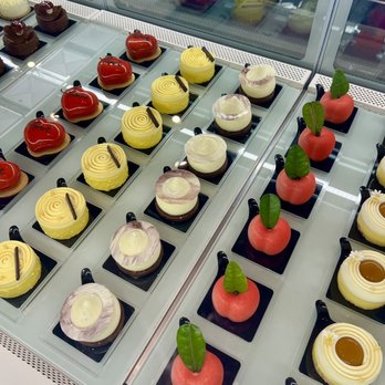 Bachour - Dessert - Bakeries Near Me - Coral Gables, Florida