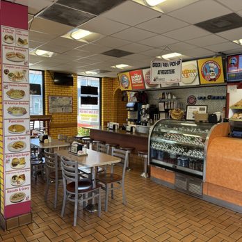 Dandee Donut Factory - Inside dining - Donuts Near Me - Pompano Beach, Florida Dandee Donut Factory - Inside dining - Donuts Near Me - Pompano Beach, Florida
