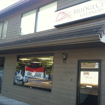 Bridge City Cleaners - Front view with dedicated parking. - Dry Cleaning Near Me - Portland, Oregon Bridge City Cleaners - Front view with dedicated parking. - Dry Cleaning Near Me - Portland, Oregon