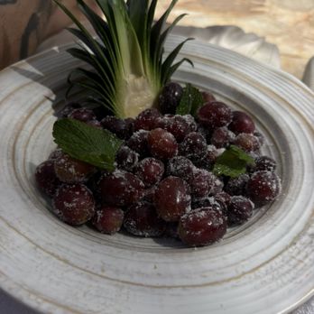 Sway Pool & Lounge - Boozy grapes - Swimming Pools Near Me - Las Vegas, Nevada
