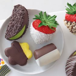 Edible Arrangements - Fresh Chocolate-Dipped Fruit Treats!