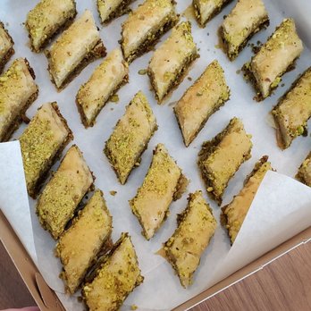 Binti's Bakery - Desserts Near Me