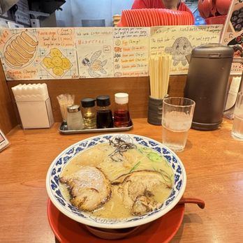 らーめん亀王 道頓堀店 - Updated March 2026 - 45 Photos & 11