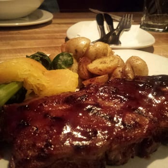 Moxies Beavercreek Restaurant - Half rack ribs with potatoes - Canadian (New) Near Me - Richmond Hill, Ontario Moxies Beavercreek Restaurant - Half rack ribs with potatoes - Canadian (New) Near Me - Richmond Hill, Ontario