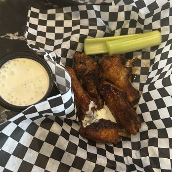 Parlay Bar & Lounge - Sports Bars Near Me - Richmond, Virginia