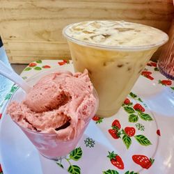 Zuckercreme - One scoop-gatto gelato (strawberry, basil, buttermilk) $8.50 12 oz latte salted caramel $6.00