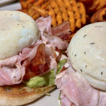The Toasted Yolk Cafe- Waco - West Coast Arnold - Breakfast & Brunch Near Me - Waco, Texas