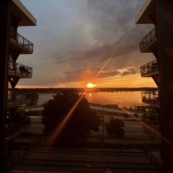 The Landing Residences - Sunset - Apartments Near Me - Memphis, Tennessee