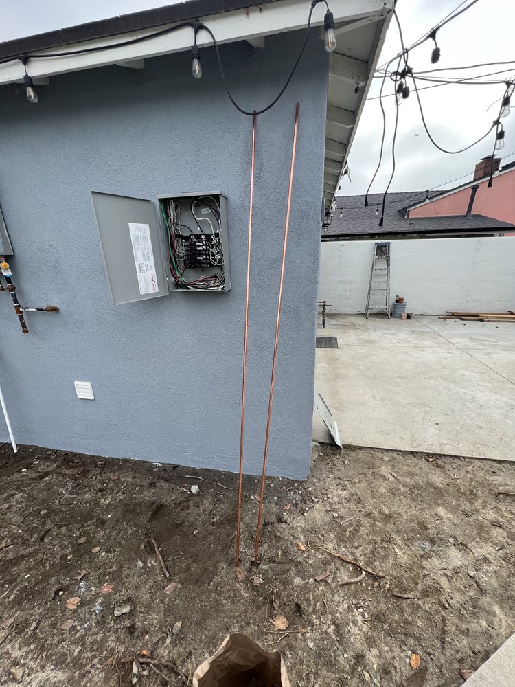 Slide of The Home Repair Handyman