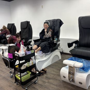 Babes Beauty Bar - Relax in luxury--brand new massage chairs here to elevate your pedicure experience to the next level! - Hair Salons Near Me - Huntington Beach, California Babes Beauty Bar - Relax in luxury--brand new massage chairs here to elevate your pedicure experience to the next level! - Hair Salons Near Me - Huntington Beach, California