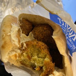 Falafel Sandwich (skip it, you can do better!) Falafel Sandwich (skip it, you can do better!)