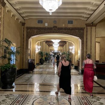 The Roosevelt New Orleans, A Waldorf Astoria Hotel - Beautiful Hallway - Hotels Near Me - New Orleans, Louisiana The Roosevelt New Orleans, A Waldorf Astoria Hotel - Beautiful Hallway - Hotels Near Me - New Orleans, Louisiana