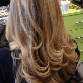 Maxim Beautique - Awesome Balayage, Cut, and Blow Out with Naomi - Hair Salons Near Me - New York, New York Maxim Beautique - Awesome Balayage, Cut, and Blow Out with Naomi - Hair Salons Near Me - New York, New York